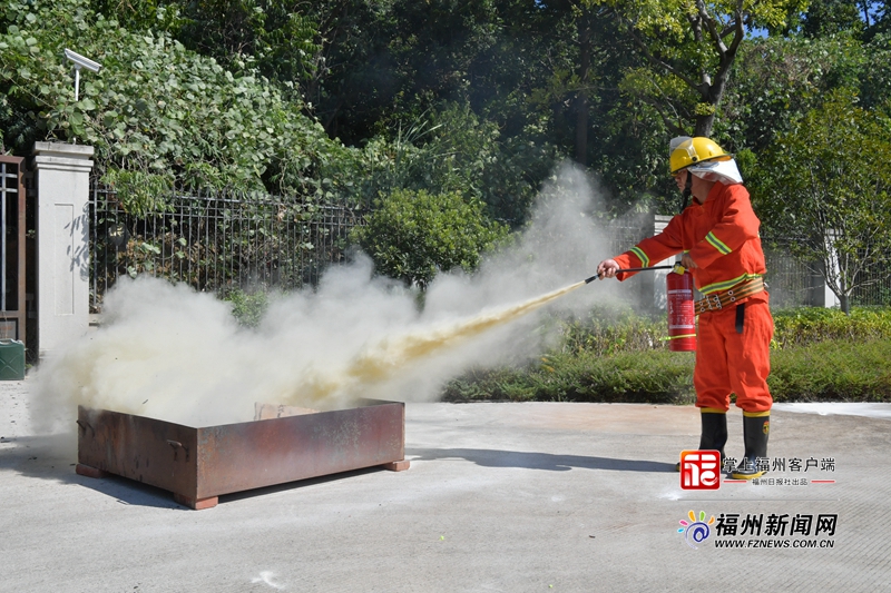 闽侯县举办首届多种形式消防队伍比武竞赛