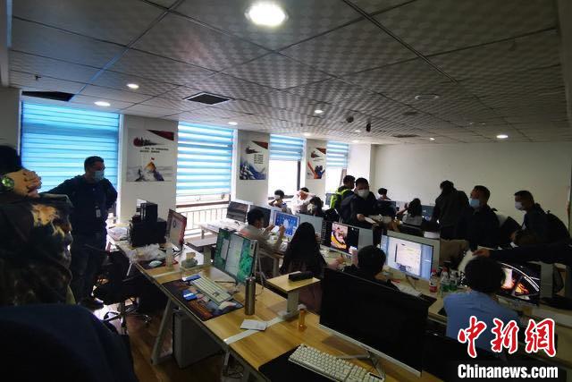 义乌警方捣毁一“杀猪盘”网络诈骗窝点 跨省抓捕25人