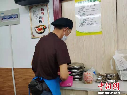 刷脸用餐福州茶园街道在当地首创养老助餐食堂