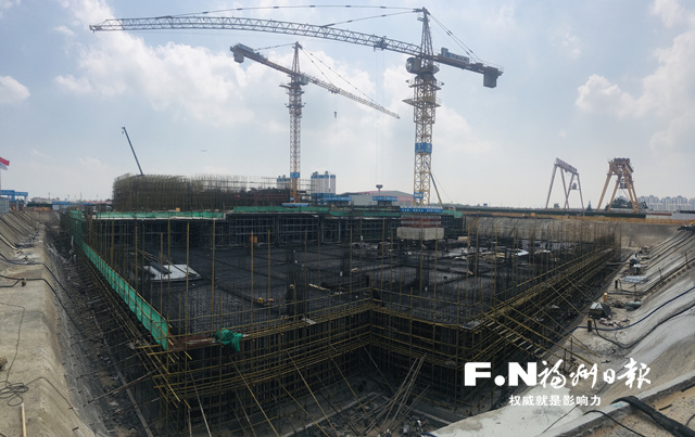 滨海新城新投商务中心加快建设 预计明年6月封顶