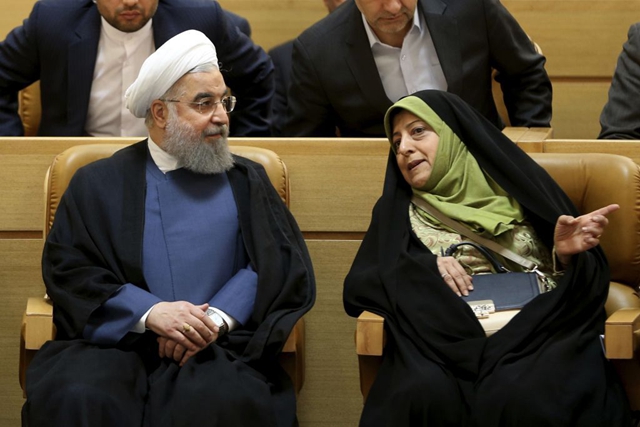 伊朗女副总统康复 重返办公室戴口罩工作