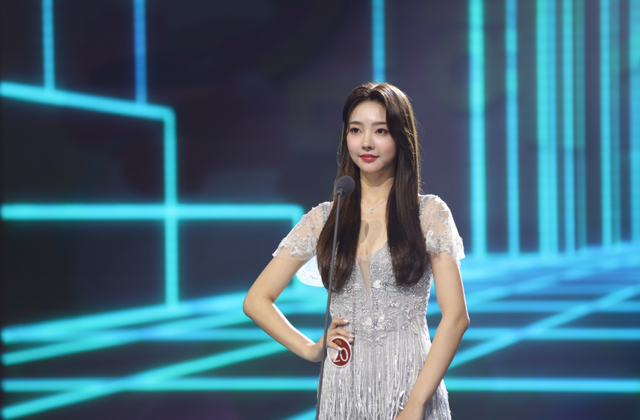 2020年韩国小姐冠军诞生 选手素颜、穿全套正装出镜