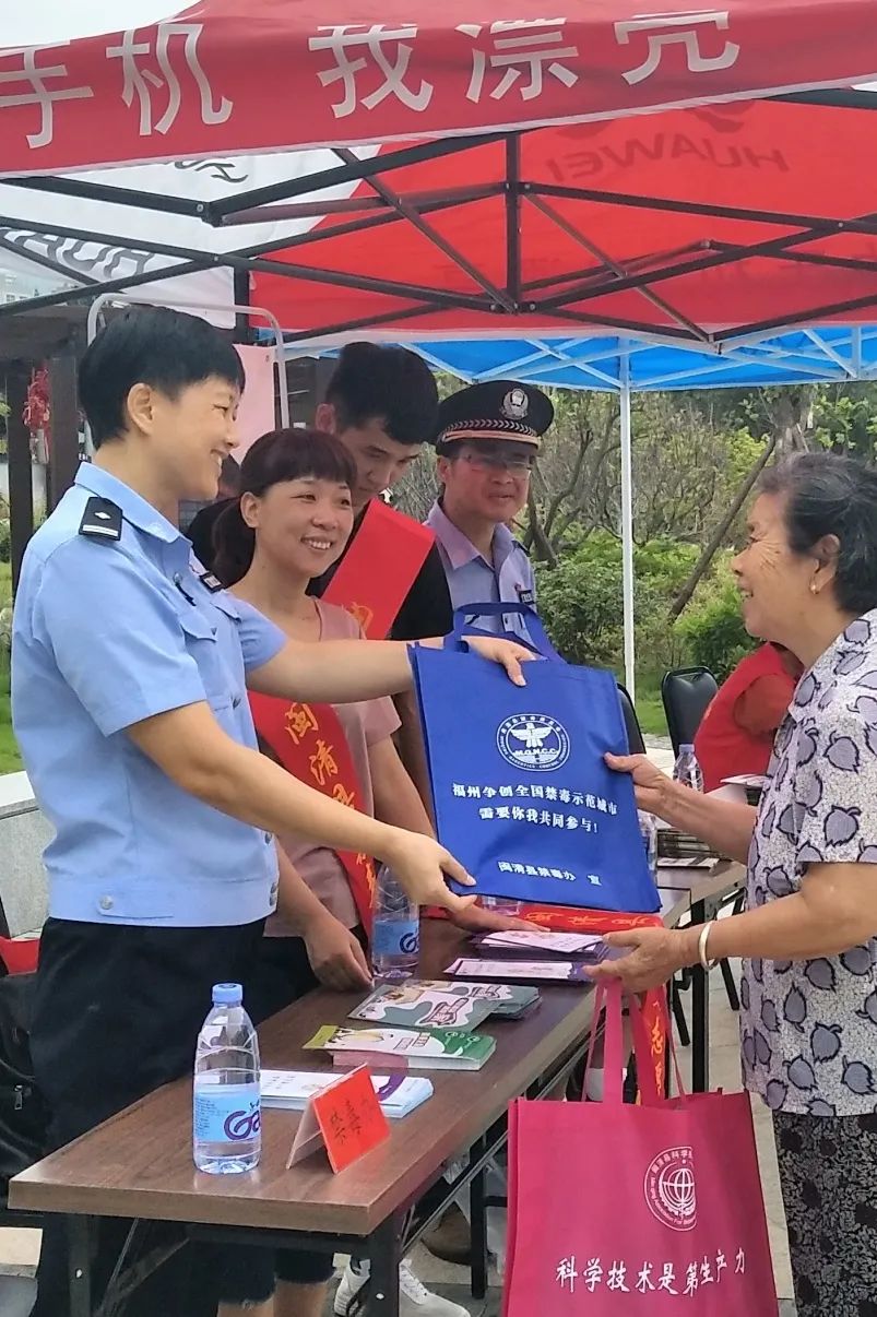 厉害了！福州这个“最美家庭”培育出北大学子