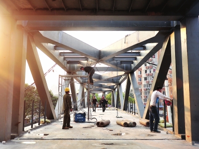 金鸡山公园空中廊道主跨完工　拟于下月初试通行